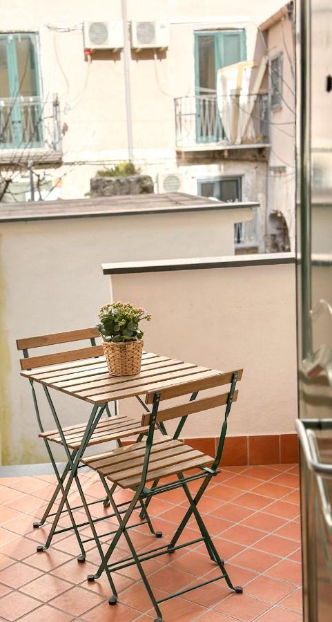 Al Centro Storico Home Salerno Esterno foto